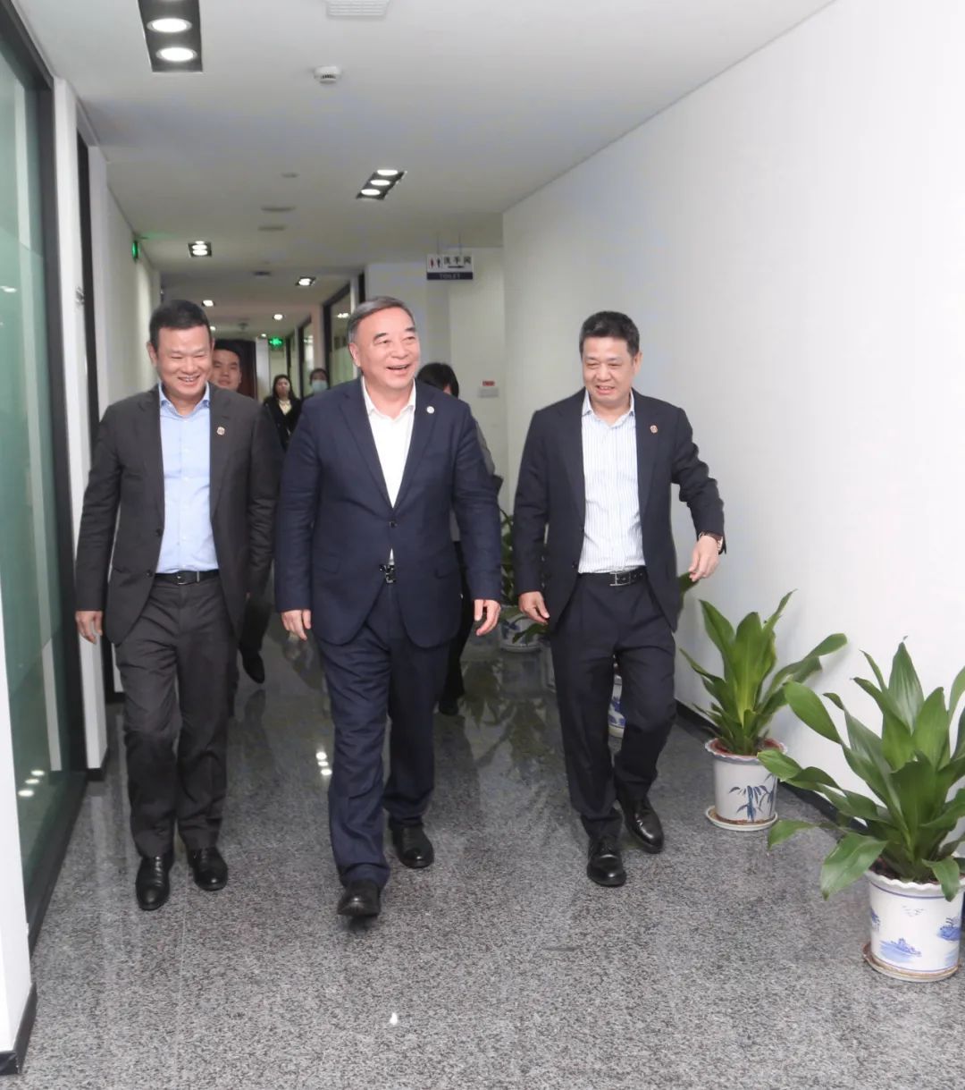 微信图片_20220215160302.jpg 微信图片_20220215160302.jpg