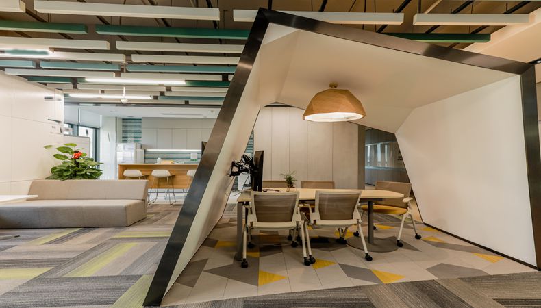 ��˹ά��˹9888(�й���)���޹�˾����